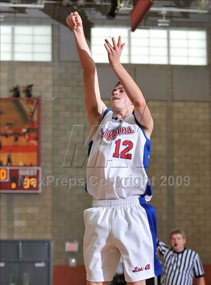 Thumbnail 3 in Los Alamitos vs. Servite (Nike Extravaganza) photogallery.