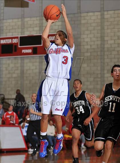Thumbnail 2 in Los Alamitos vs. Servite (Nike Extravaganza) photogallery.