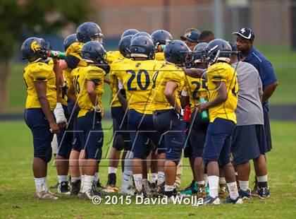 Thumbnail 3 in JV: North Davidson @ Mount Tabor photogallery.