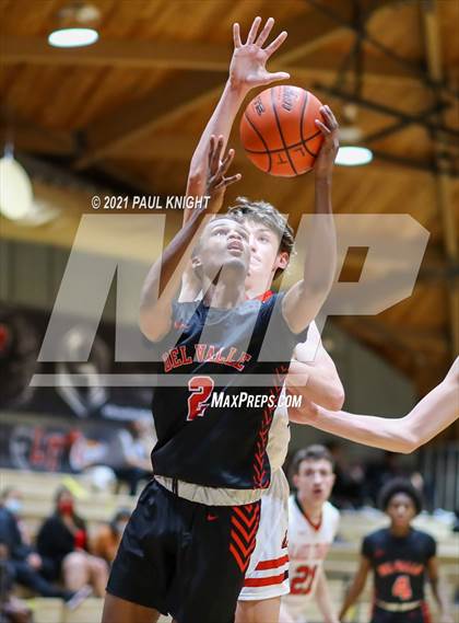 Thumbnail 3 in Del Valle @ Lake Travis photogallery.