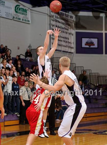 Thumbnail 2 in Judge Memorial @ Riverton photogallery.