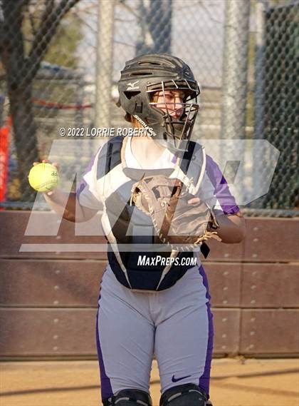 Thumbnail 3 in Lemoore vs. South photogallery.