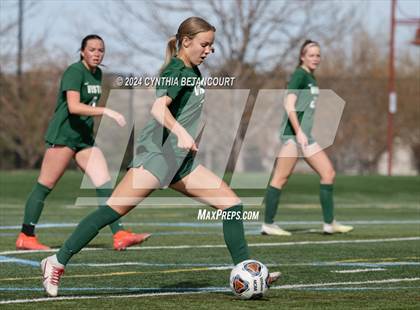 Thumbnail 3 in Mountain Vista vs Legend photogallery.