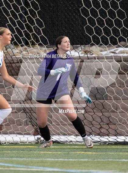 Thumbnail 2 in Mountain Vista vs Legend photogallery.