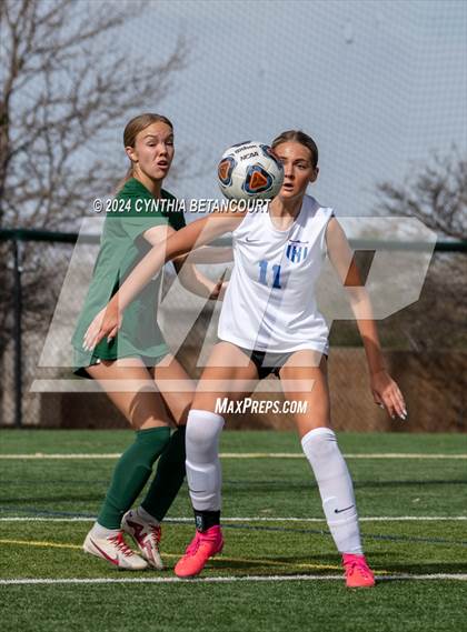 Thumbnail 2 in Mountain Vista vs Legend photogallery.