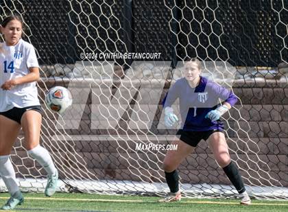Thumbnail 3 in Mountain Vista vs Legend photogallery.