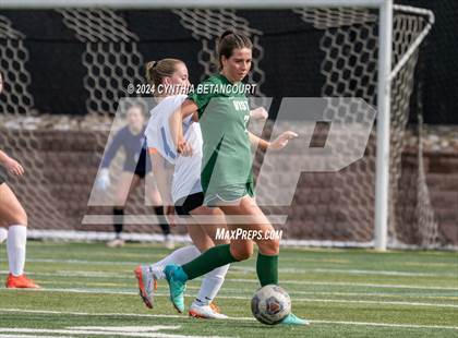 Thumbnail 2 in Mountain Vista vs Legend photogallery.