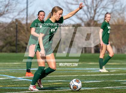 Thumbnail 2 in Mountain Vista vs Legend photogallery.