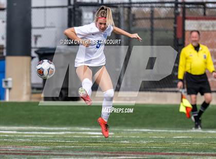 Thumbnail 1 in Mountain Vista vs Legend photogallery.