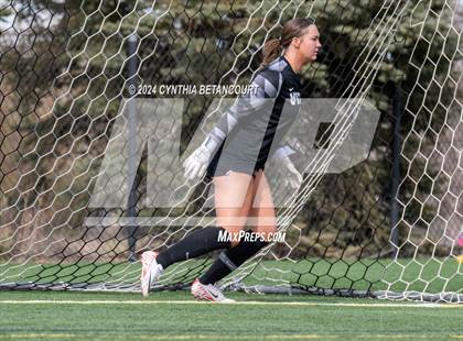 Thumbnail 3 in Mountain Vista vs Legend photogallery.