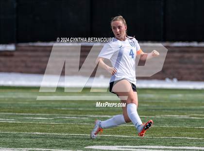 Thumbnail 3 in Mountain Vista vs Legend photogallery.