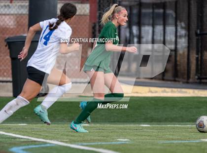 Thumbnail 2 in Mountain Vista vs Legend photogallery.