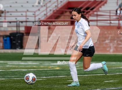 Thumbnail 3 in Mountain Vista vs Legend photogallery.