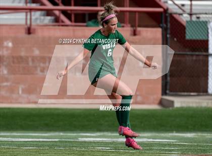 Thumbnail 3 in Mountain Vista vs Legend photogallery.