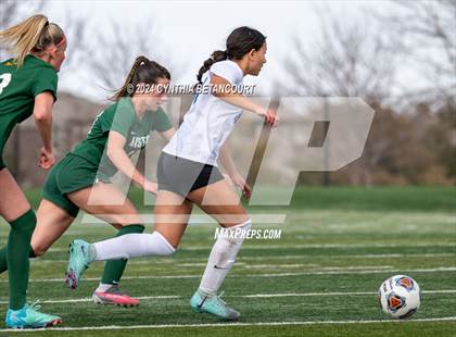 Thumbnail 3 in Mountain Vista vs Legend photogallery.