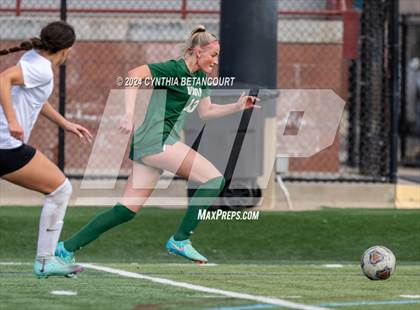 Thumbnail 3 in Mountain Vista vs Legend photogallery.