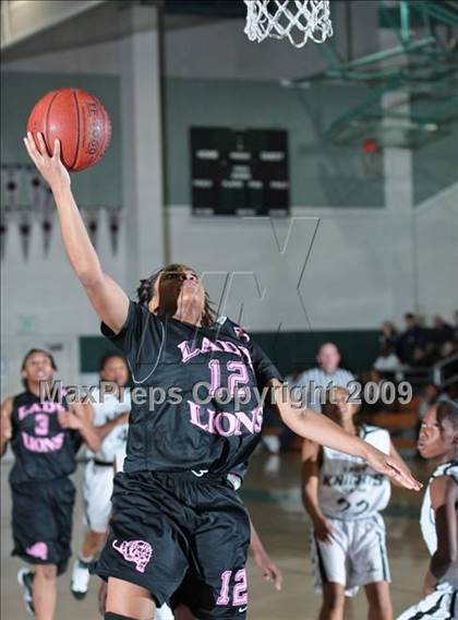 Thumbnail 2 in Potter's House Christian vs. View Park (West Coast Jamboree) photogallery.