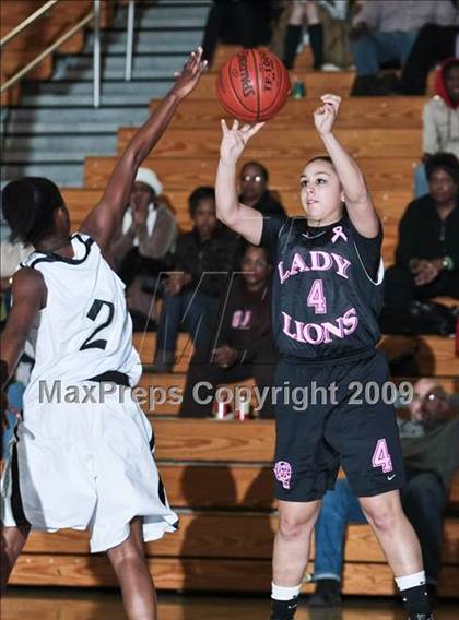 Thumbnail 1 in Potter's House Christian vs. View Park (West Coast Jamboree) photogallery.