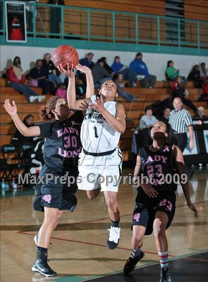 Thumbnail 1 in Potter's House Christian vs. View Park (West Coast Jamboree) photogallery.
