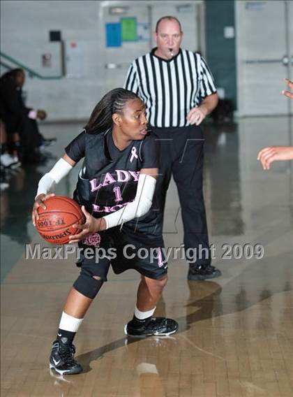 Thumbnail 2 in Potter's House Christian vs. View Park (West Coast Jamboree) photogallery.