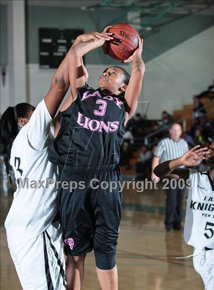 Thumbnail 1 in Potter's House Christian vs. View Park (West Coast Jamboree) photogallery.