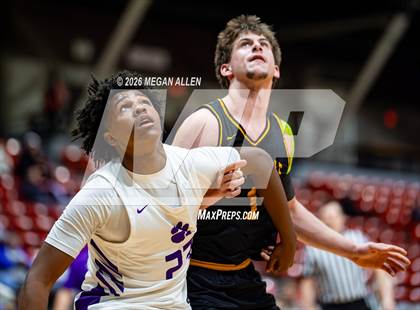 Thumbnail 1 in Centerville @ Pickerington Central (OHSAA DI Regional Semifinals) photogallery.