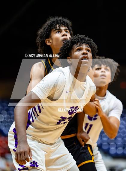 Thumbnail 1 in Centerville @ Pickerington Central (OHSAA DI Regional Semifinals) photogallery.