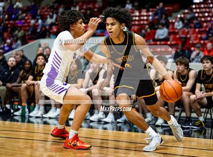 Thumbnail 2 in Centerville @ Pickerington Central (OHSAA DI Regional Semifinals) photogallery.