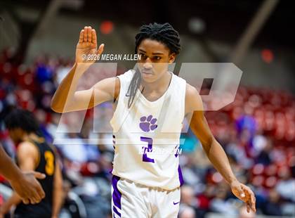 Thumbnail 2 in Centerville @ Pickerington Central (OHSAA DI Regional Semifinals) photogallery.