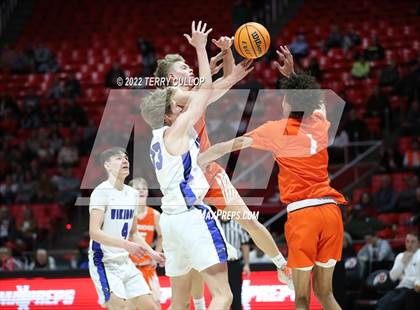 Thumbnail 2 in Skyridge vs. Pleasant Grove (UHSAA 6A Quarterfinal) photogallery.