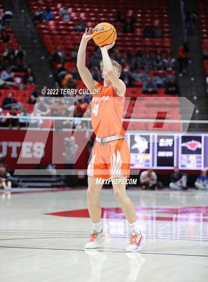 Thumbnail 2 in Skyridge vs. Pleasant Grove (UHSAA 6A Quarterfinal) photogallery.