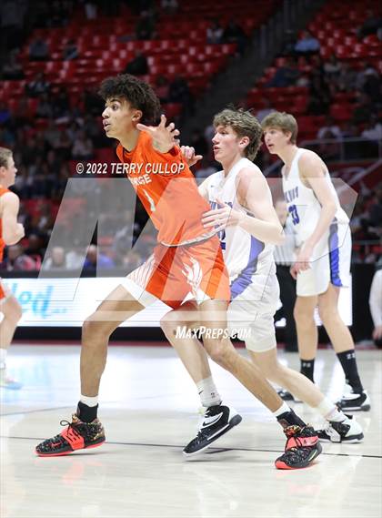 Thumbnail 2 in Skyridge vs. Pleasant Grove (UHSAA 6A Quarterfinal) photogallery.
