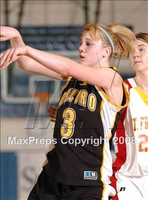 Thumbnail 2 in Del Oro vs. St. Francis (Hoops for Homeless Families Classic) photogallery.