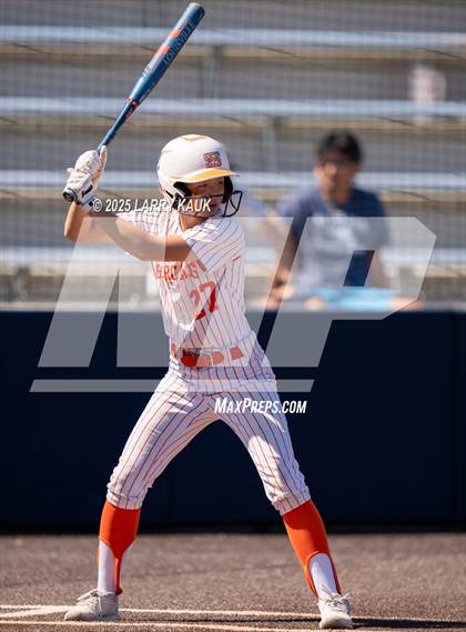 Thumbnail 1 in San Mateo vs. Hillsdale (CIF CCS Division 2 Final) photogallery.