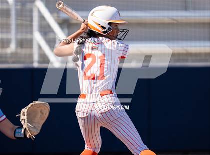 Thumbnail 1 in San Mateo vs. Hillsdale (CIF CCS Division 2 Final) photogallery.