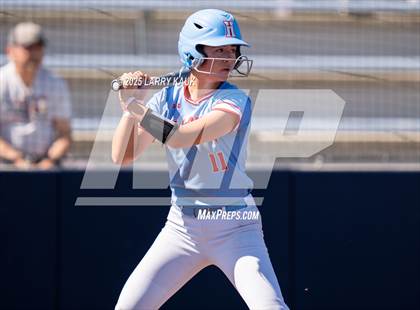Thumbnail 2 in San Mateo vs. Hillsdale (CIF CCS Division 2 Final) photogallery.