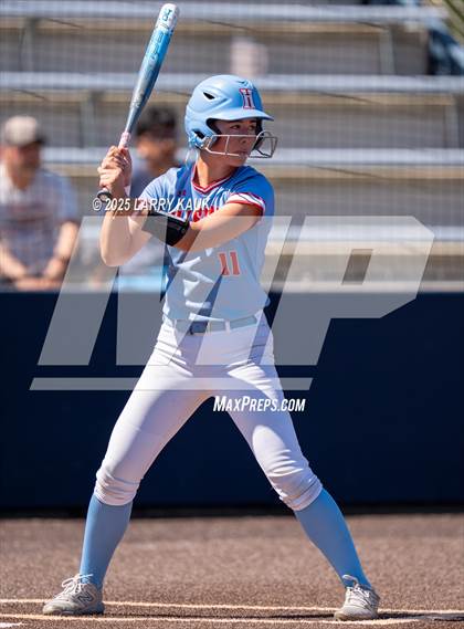 Thumbnail 2 in San Mateo vs. Hillsdale (CIF CCS Division 2 Final) photogallery.