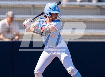 Thumbnail 2 in San Mateo vs. Hillsdale (CIF CCS Division 2 Final) photogallery.