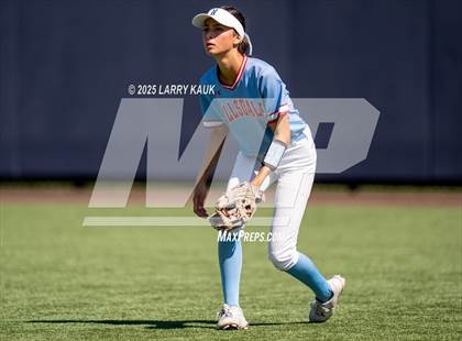 Thumbnail 1 in San Mateo vs. Hillsdale (CIF CCS Division 2 Final) photogallery.