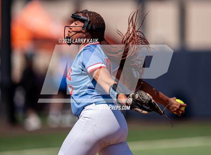 Thumbnail 2 in San Mateo vs. Hillsdale (CIF CCS Division 2 Final) photogallery.