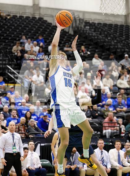Thumbnail 2 in Snow Canyon vs Dixie (UHSAA 4A Quarterfinals) photogallery.