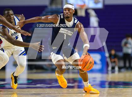 Thumbnail 2 in DME Academy vs. Dream City Christian National (City of Palms Classic) photogallery.