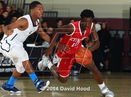 Thumbnail 3 in Sierra Canyon vs. Etiwanda (MaxPreps Holiday Classic) photogallery.