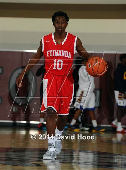 Thumbnail 1 in Sierra Canyon vs. Etiwanda (MaxPreps Holiday Classic) photogallery.