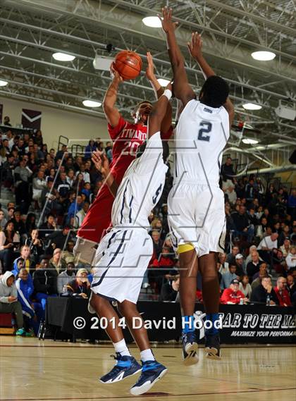 Thumbnail 3 in Sierra Canyon vs. Etiwanda (MaxPreps Holiday Classic) photogallery.