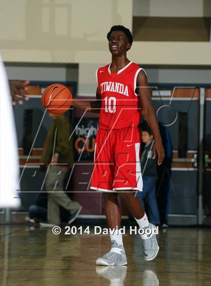 Thumbnail 2 in Sierra Canyon vs. Etiwanda (MaxPreps Holiday Classic) photogallery.