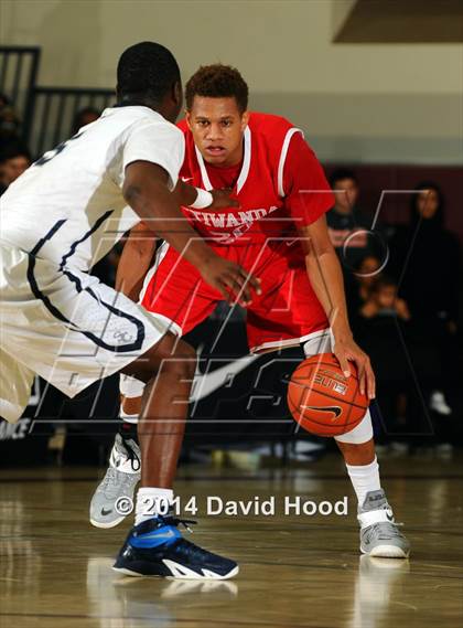 Thumbnail 2 in Sierra Canyon vs. Etiwanda (MaxPreps Holiday Classic) photogallery.