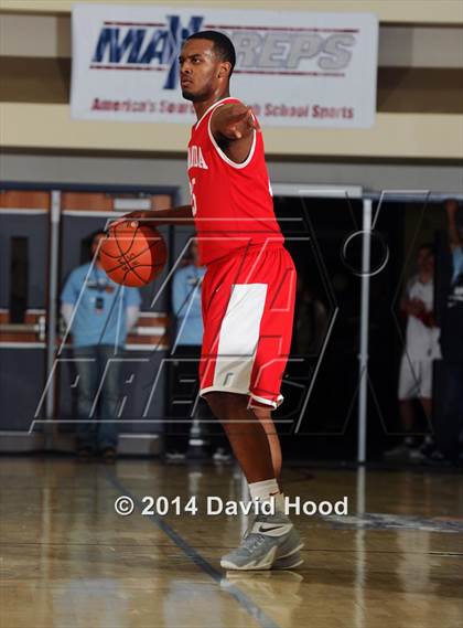 Thumbnail 1 in Sierra Canyon vs. Etiwanda (MaxPreps Holiday Classic) photogallery.