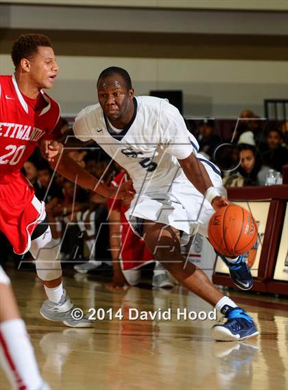 Thumbnail 2 in Sierra Canyon vs. Etiwanda (MaxPreps Holiday Classic) photogallery.