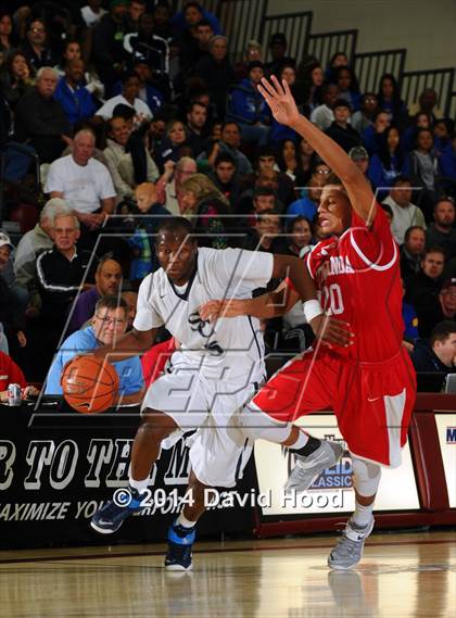 Thumbnail 1 in Sierra Canyon vs. Etiwanda (MaxPreps Holiday Classic) photogallery.